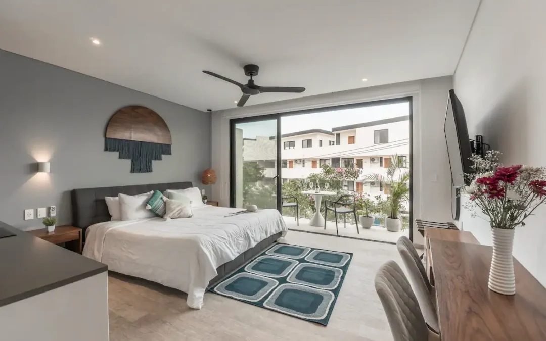 Luxury Cool Studio with Beach Club Access MGR18
